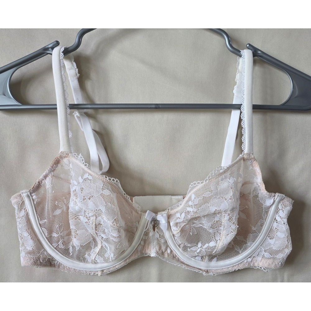 Victorias Secret Body by Victoria Unlined Demi Bra 36B White Peach Floral Lace